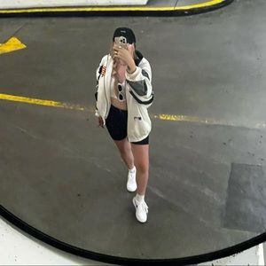 Meet your posher, Cierra (: